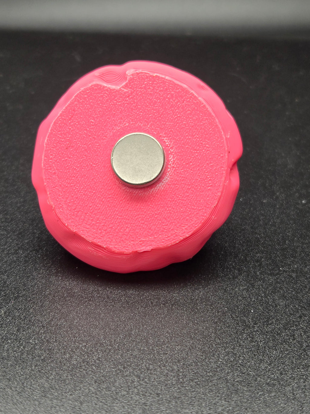 Cookie Kiss Clicker Magnet