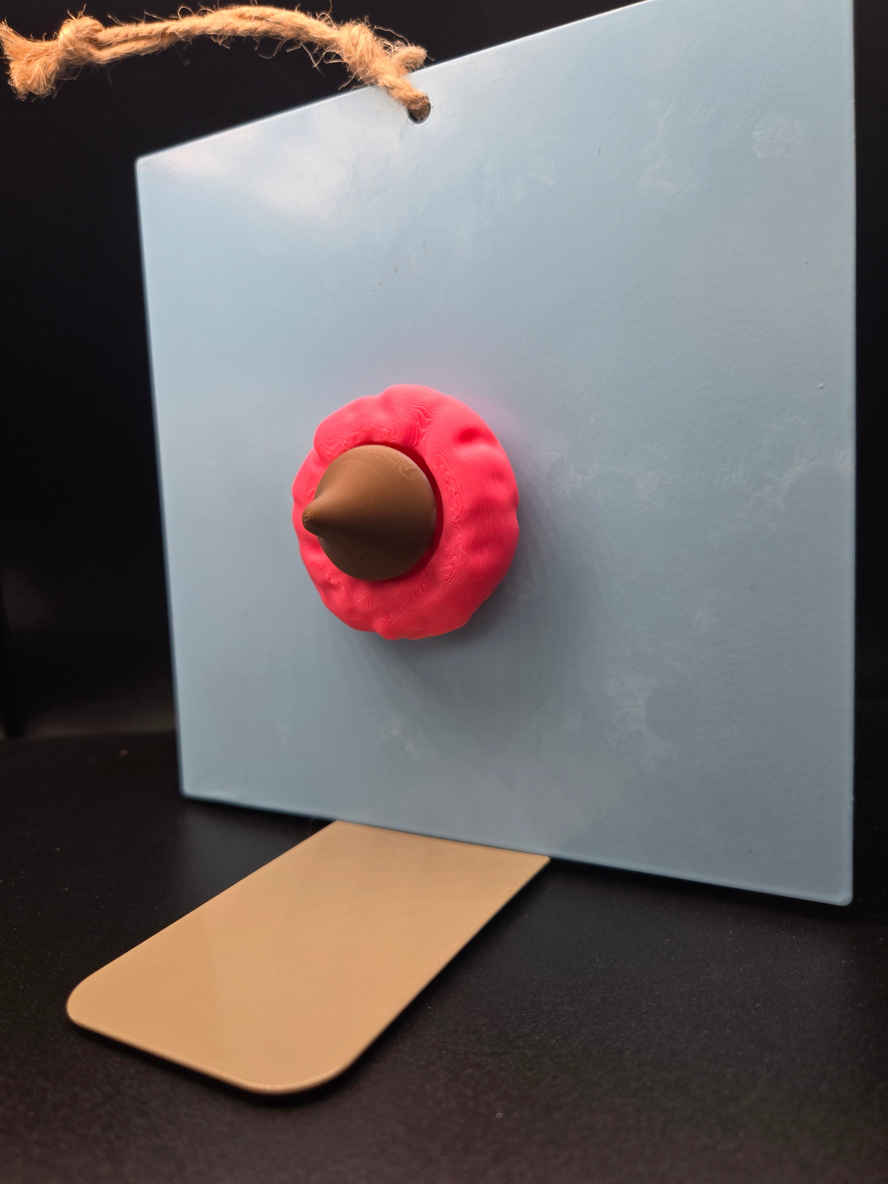 Cookie Kiss Clicker Magnet